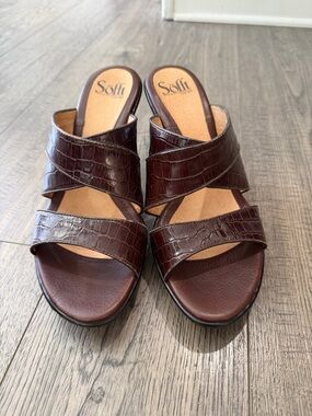 Sofft Womens Veda Platform Sandal Dark Brown slides SZ 8M